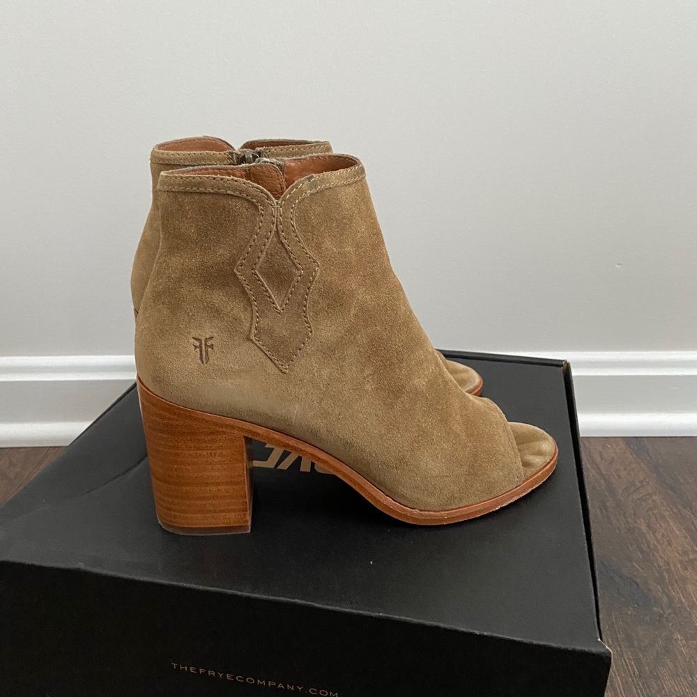 FRYE Suede Boots